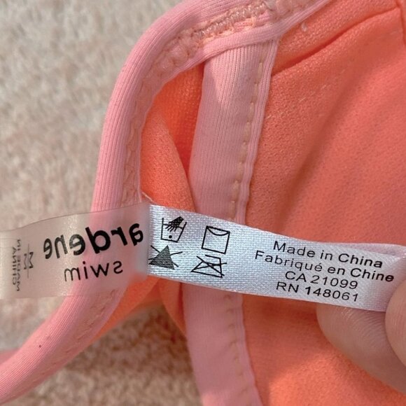 5/$25 Ardene Swim Pink Bikini Top M - Picture 6 of 9